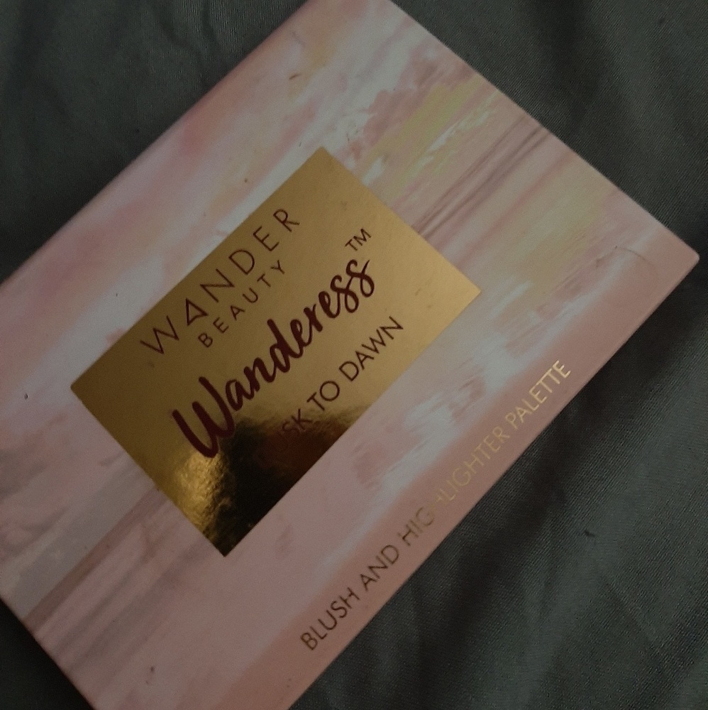 Wander Beauty Wanderess Dusk to Dawn